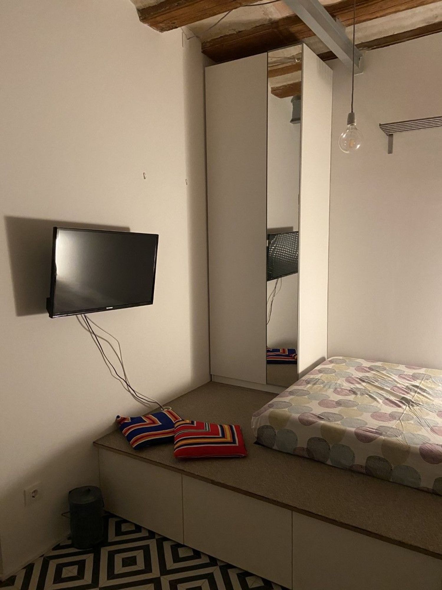 Estudio en calle de la Reina Amàlia, 27 - Foto 9