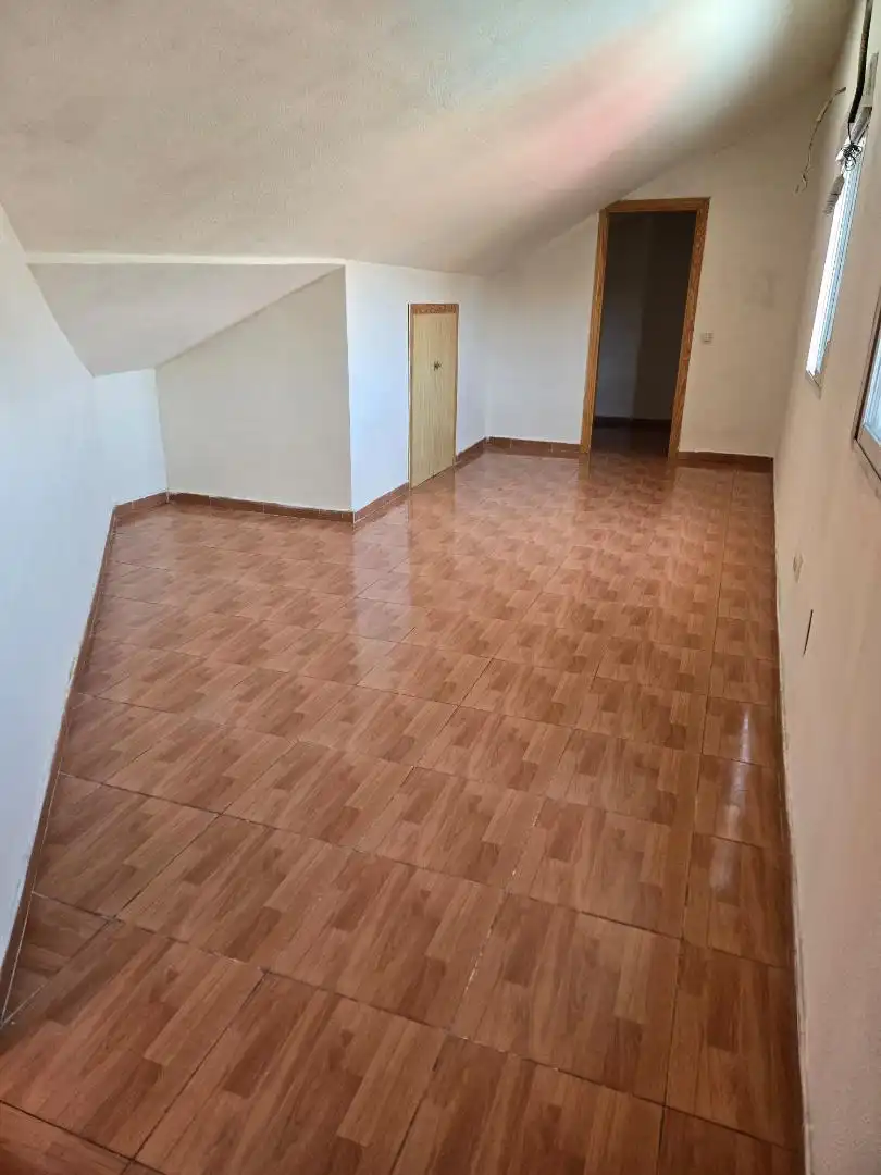 Chalet en  Avenida del Río Gallo 53 - Foto 17