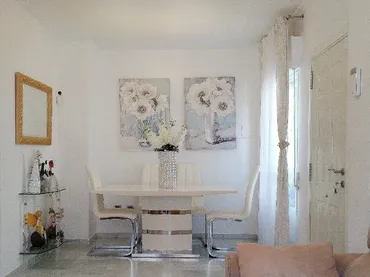 Chalet en  Avenida de Rocío Jurado 1 - Foto 5