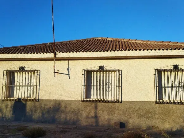 Casa o chalet independiente en Travesía Miraflores s/n - Foto 2