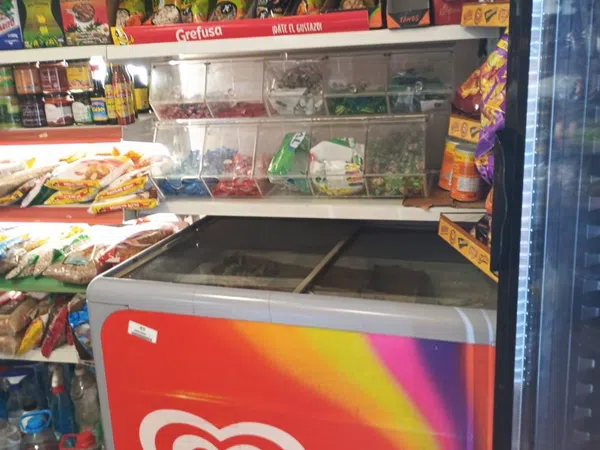 Local en Supermercado, tienda de alimentación en Calle d'Ausiàs Marc, Progrés-Pep Ventura - Foto 7