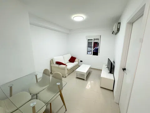 Piso en calle Araquil, 16