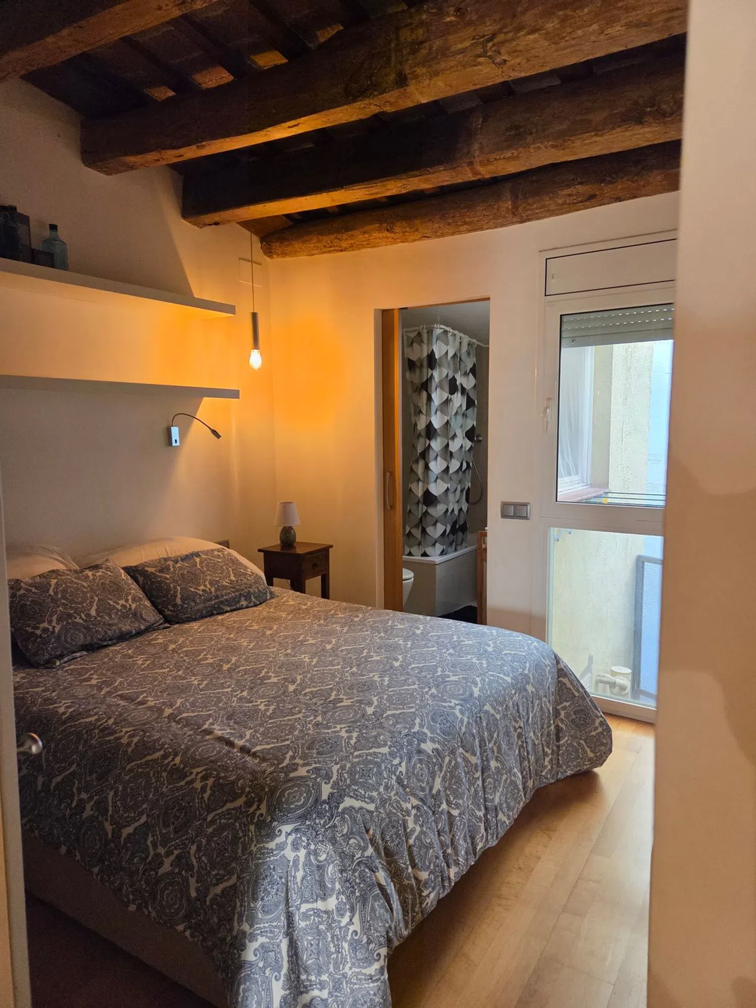 Estudio en calle de Valldonzella, 7 - Foto 3