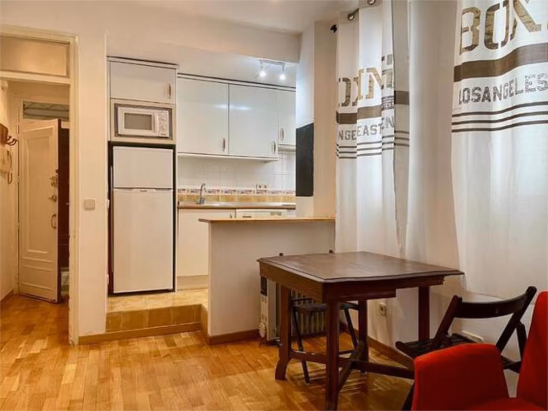 Piso en Argüelles - Foto 4