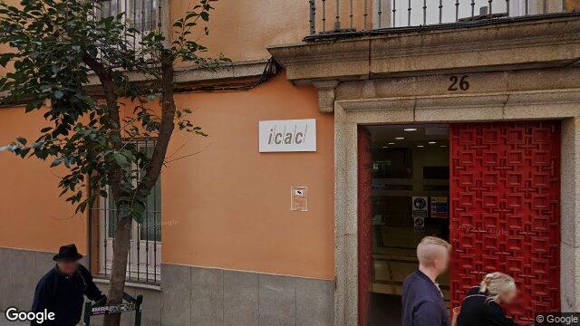 Vista de la calle de Piso en Calle Huertas, 26