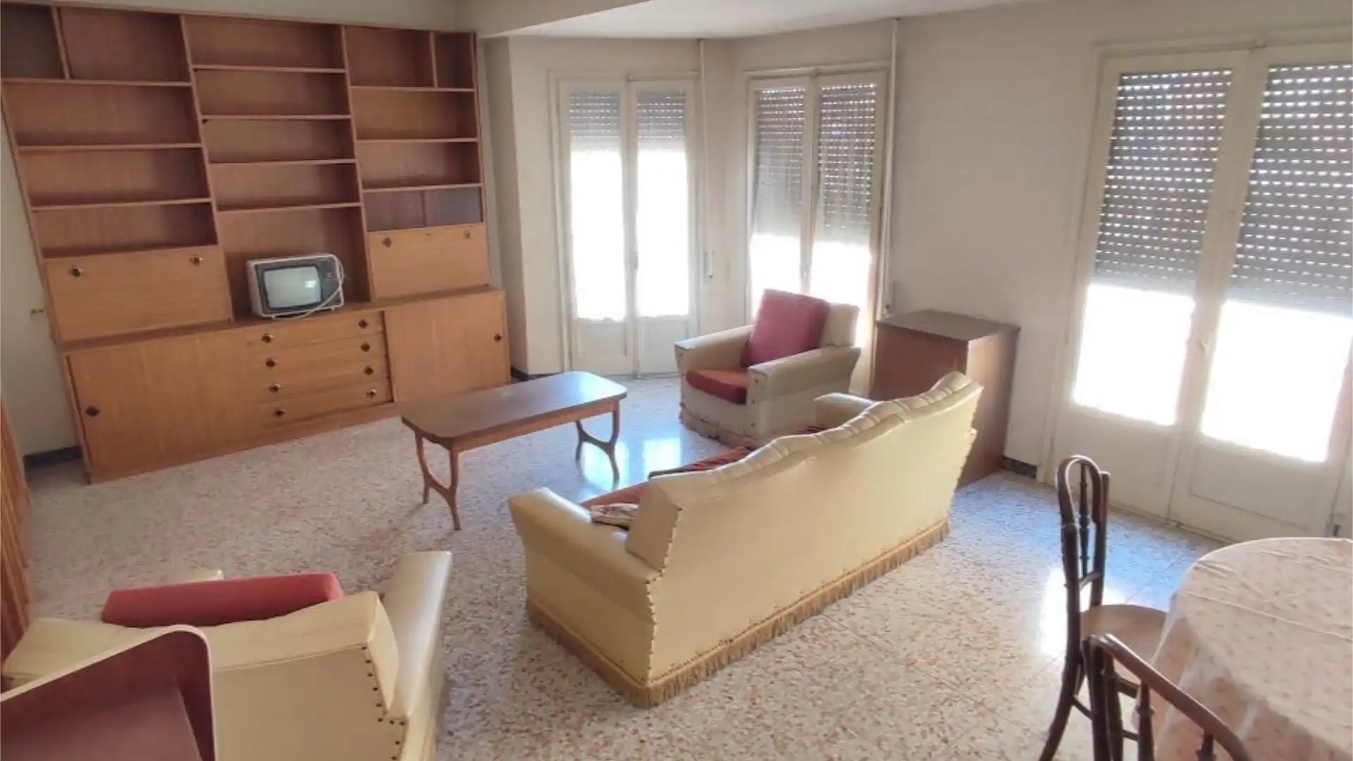 Piso en  Plaça del Bisbe Siuri 5 - Foto 1