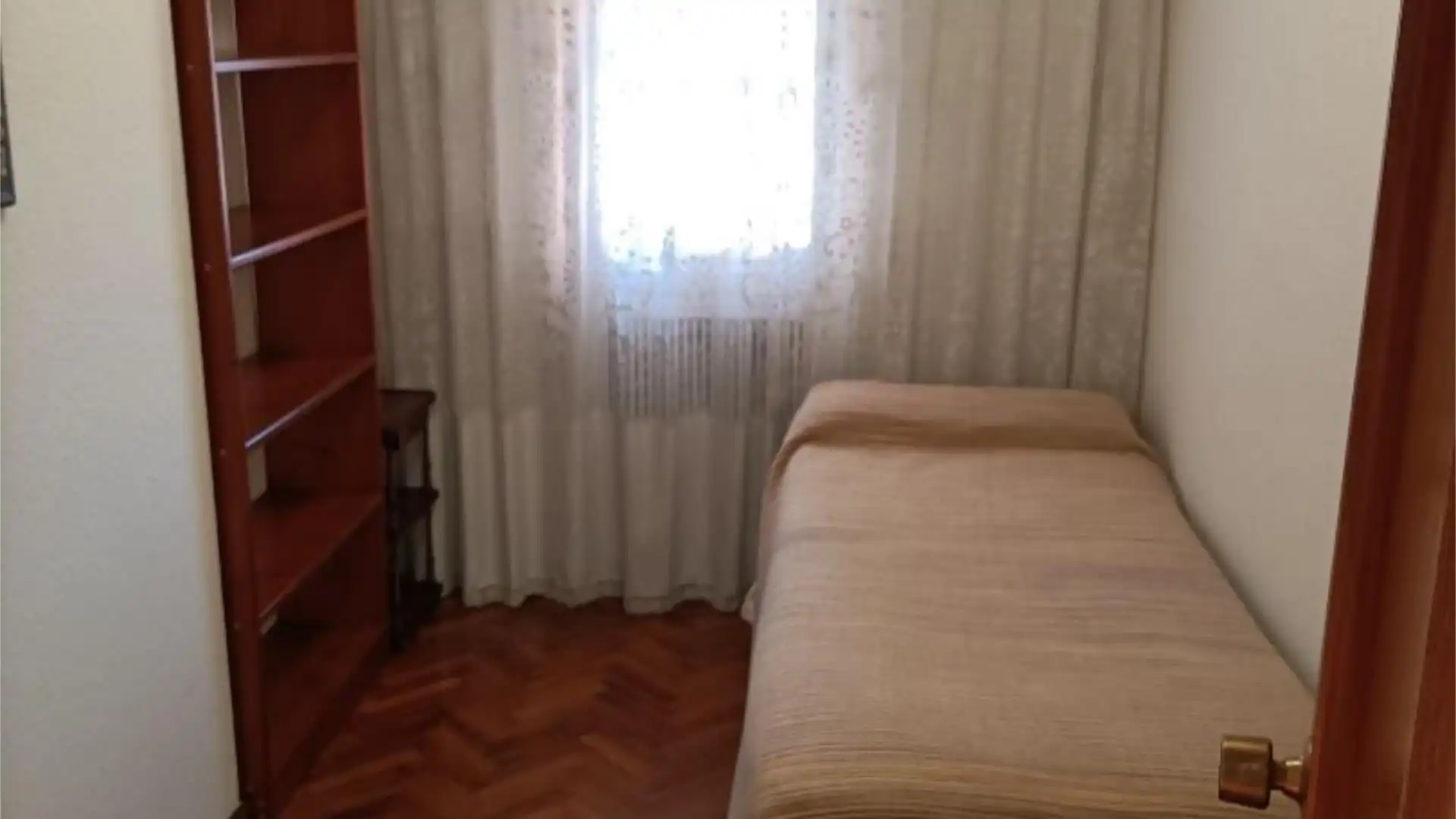 Piso en  Calle de la Infanta Mercedes 1 - Foto 1