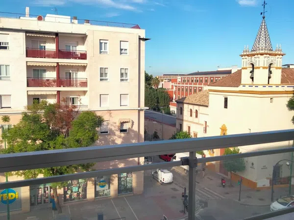 Piso en calle Luis Montoto, 46