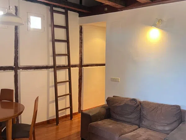 Piso en calle Embajadores, 21