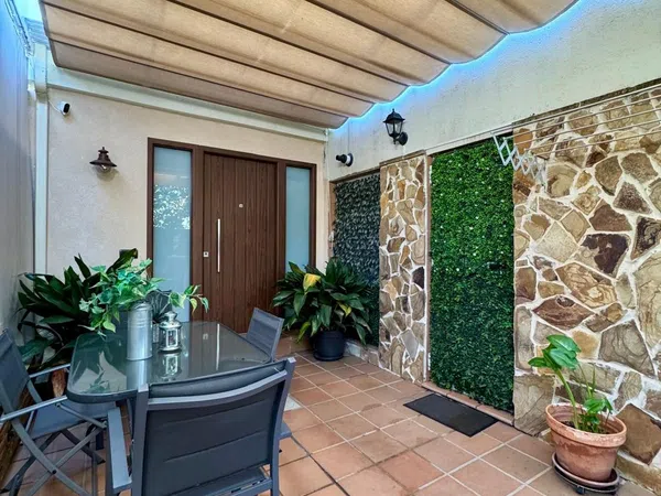 Chalet adosado en Calle Julio Cortázar, 99, Fuentebella-San Felix-El Leguario, Fuentebella-San Felix-El Leguario - Foto 1
