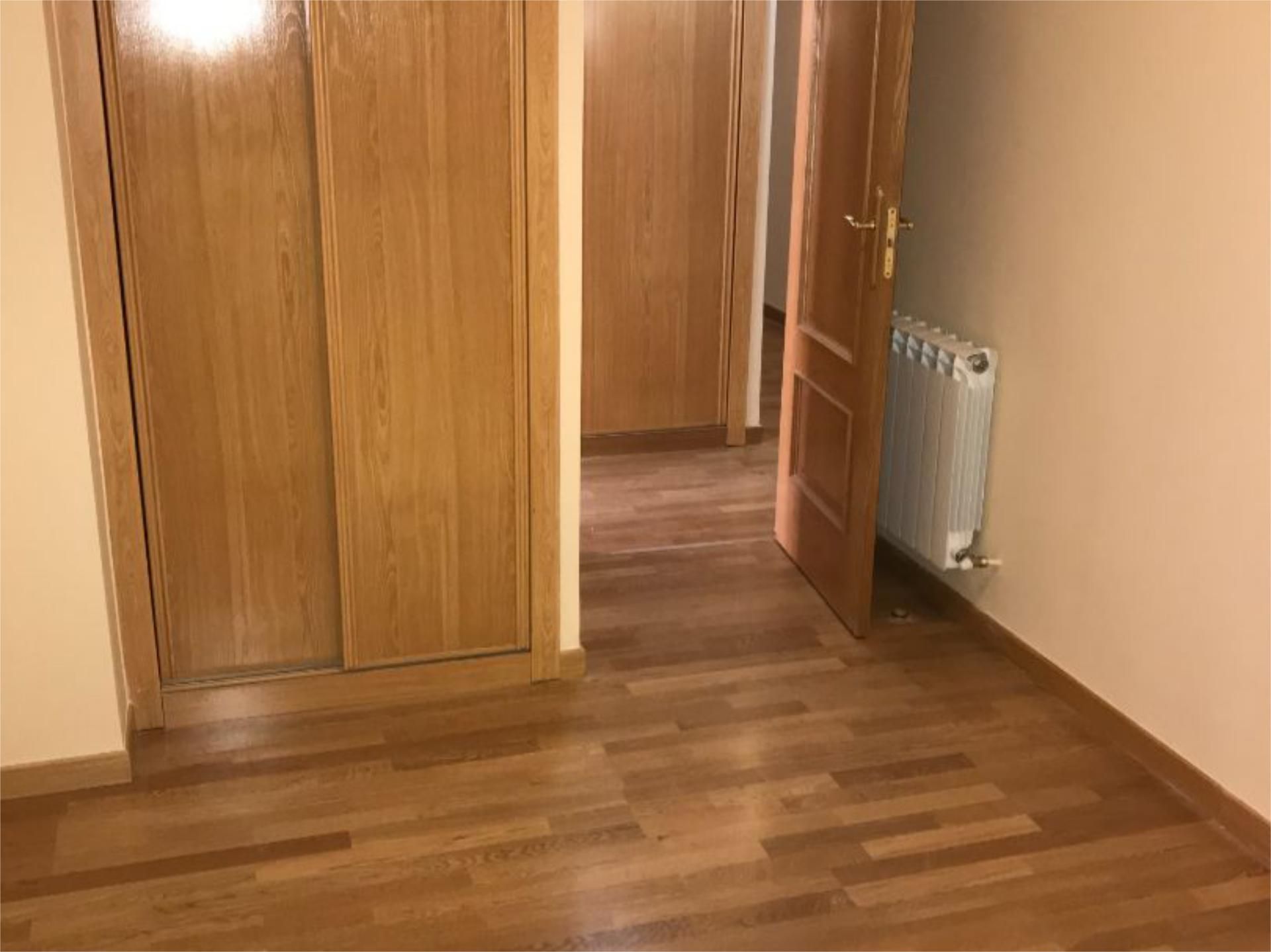 Piso en  Vía Complutense 122 - Foto 12