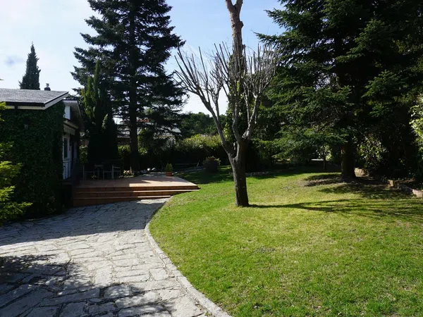 Casa o chalet independiente en Calle de los Abetos, 12 - Foto 1