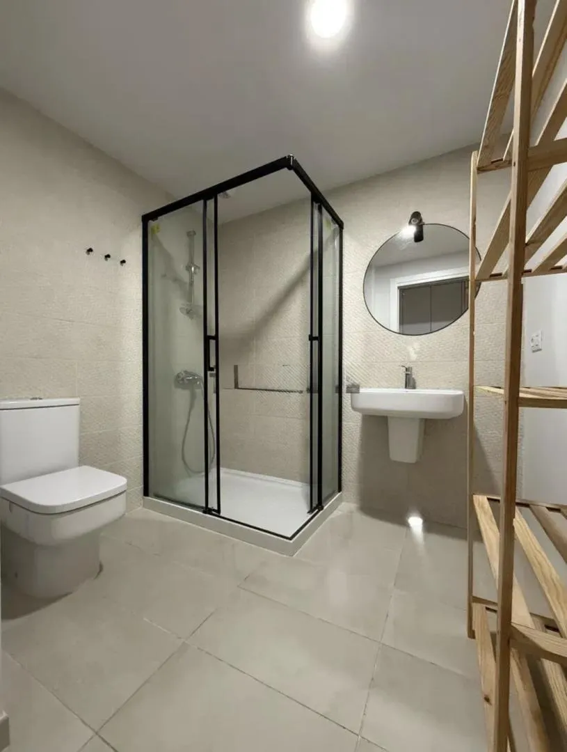 Piso en  Calle Castillejos 95 - Foto 8