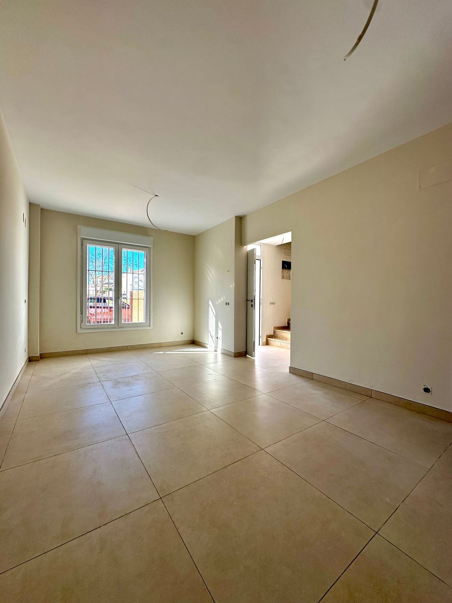 Chalet adosado en Avenida del Valle, 85 - Foto 4