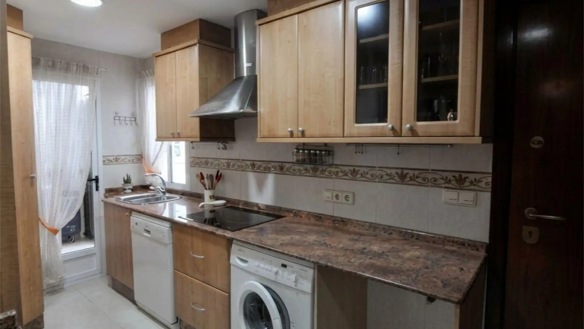 Piso en  Carrer de Carcaixent 4 - Foto 6