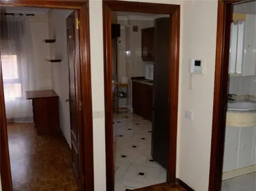 Piso en  Calle López del Vallado 12 - Foto 2