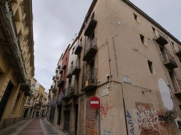 Piso en  Carrer de Peralada 41 - Foto 2