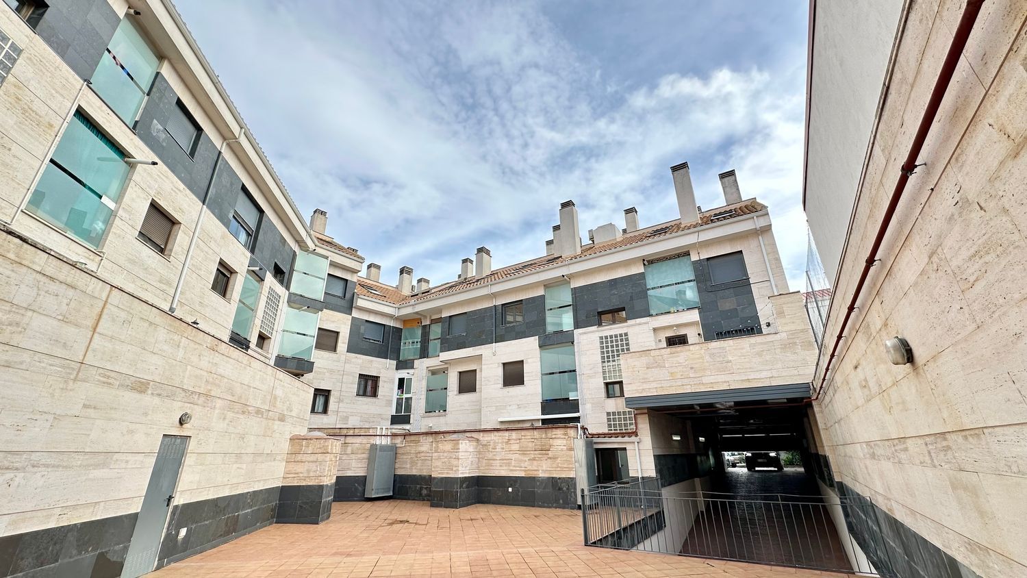 Dúplex en Tarancon - Foto 2