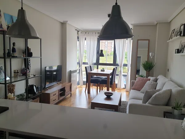 Piso en calle Rabanal del Camino, 11