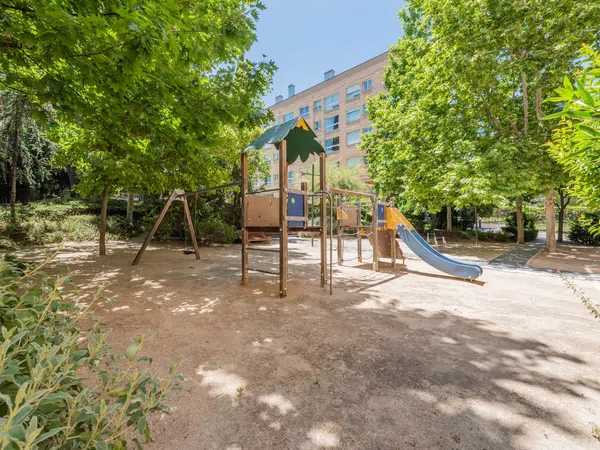 Piso en Barrio Conde Orgaz-Piovera - Foto 10