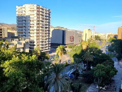 Piso en avenida de Andalucía, 15