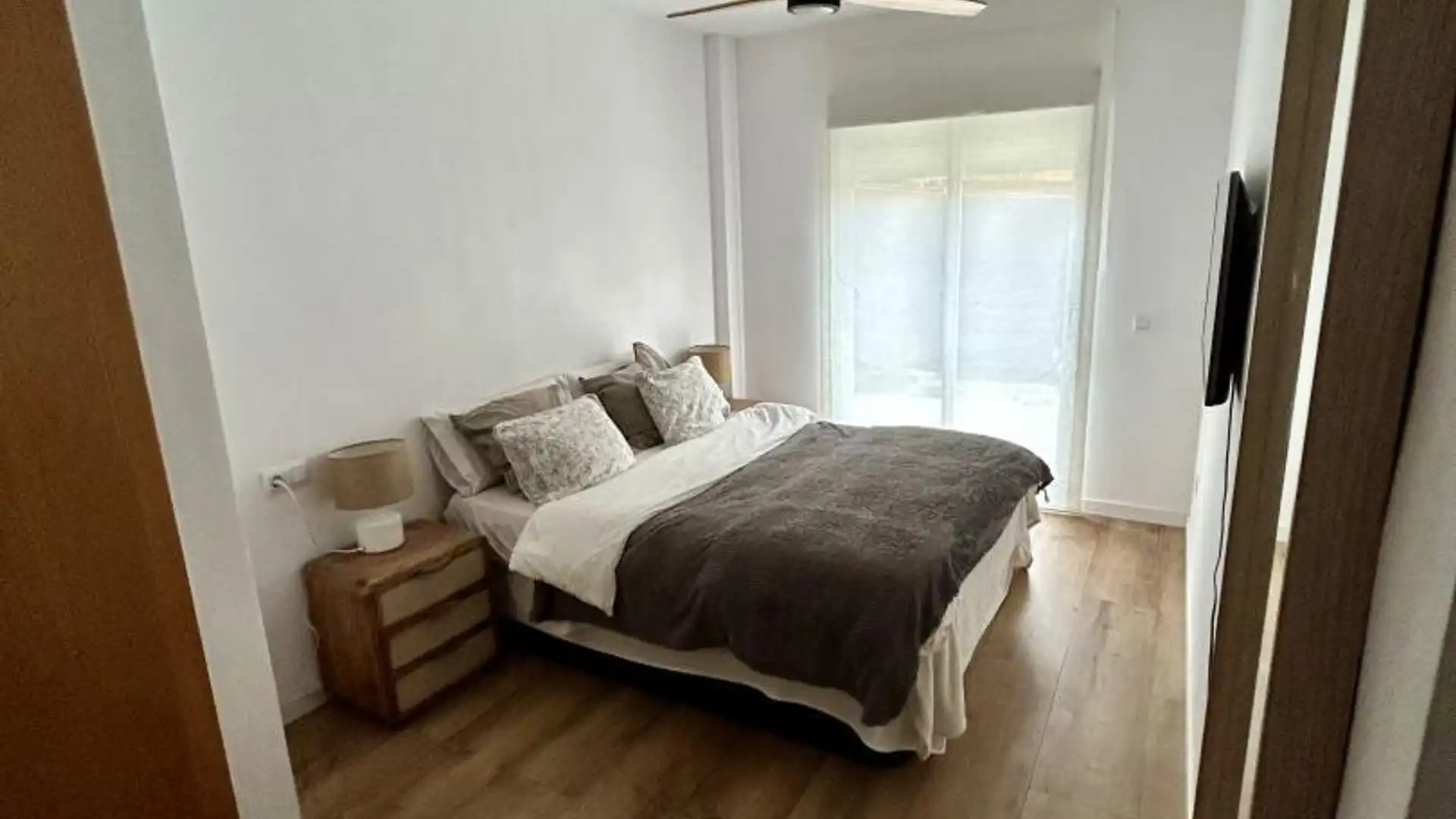 Piso en  Calle Castillo de Aledo 80 - Foto 2