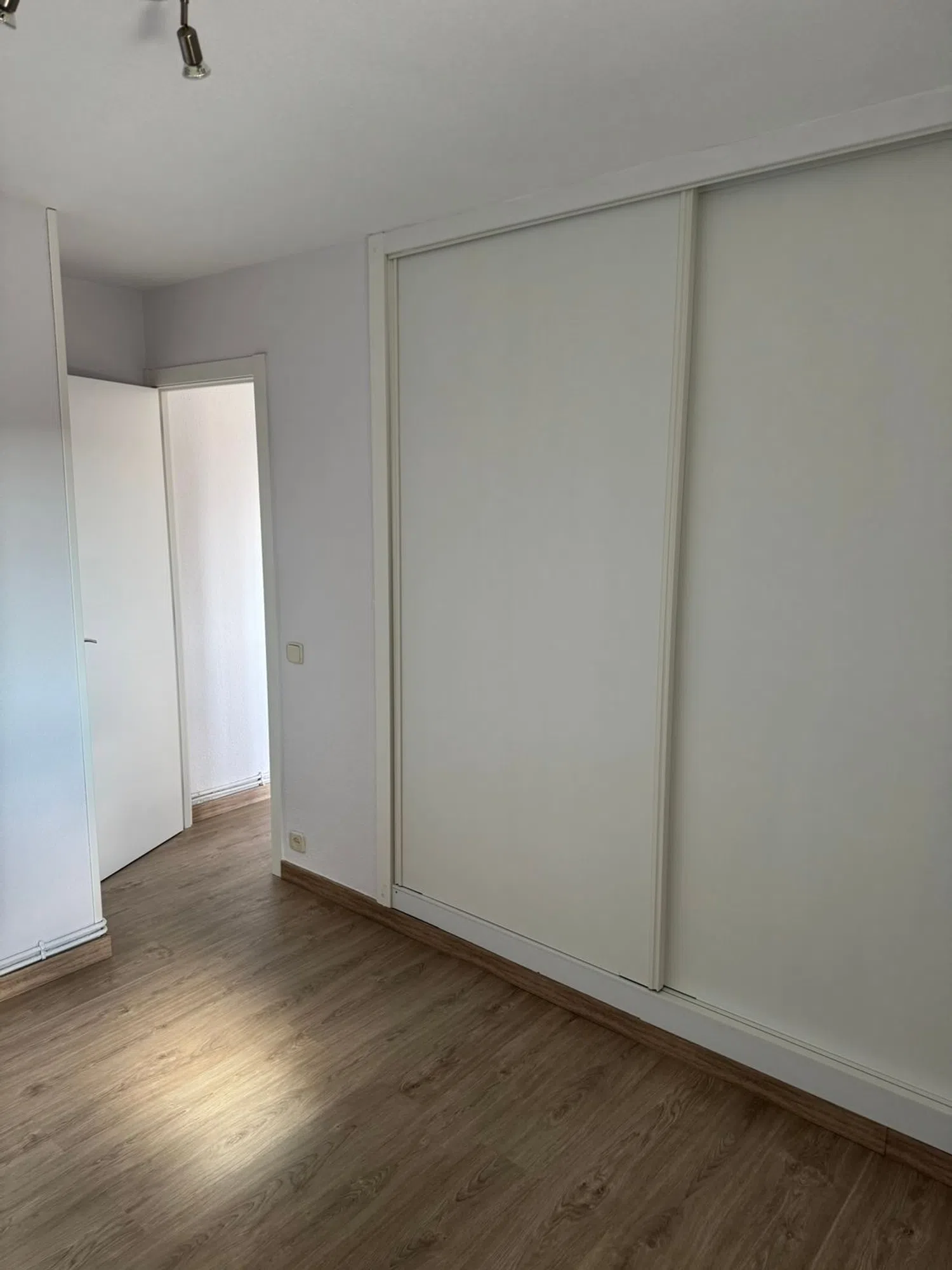 Piso en calle de Melchor Fernández Almagro, 84 - Foto 5