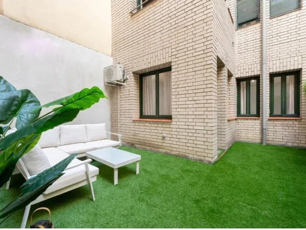 Piso en calle del Pez, 14