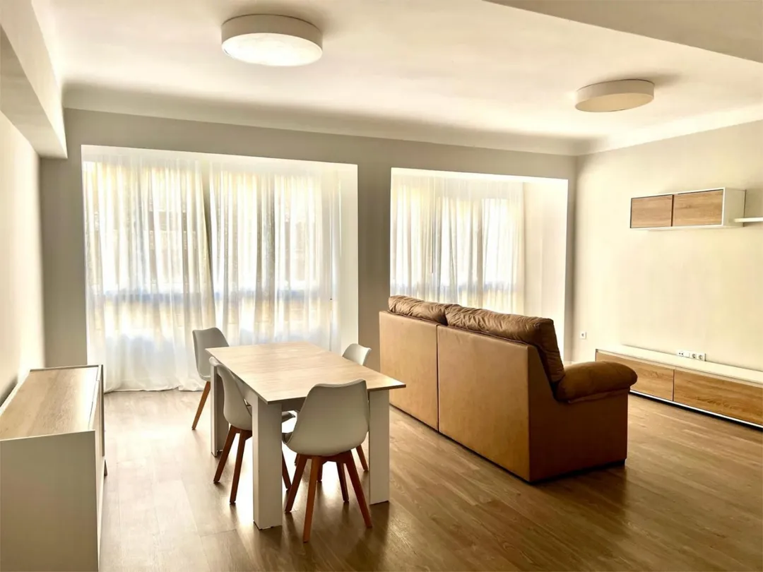 Piso en  Carrer de Roger de Flor 43 - Foto 2