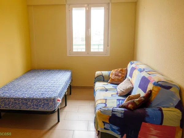 Piso en calle Castillo de Alcala de Guadaira, 3 - Foto 5