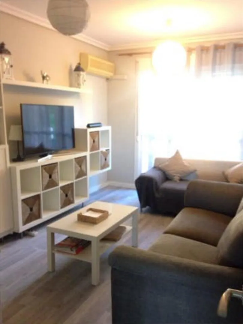 Piso en Los Bermejales - Foto 3