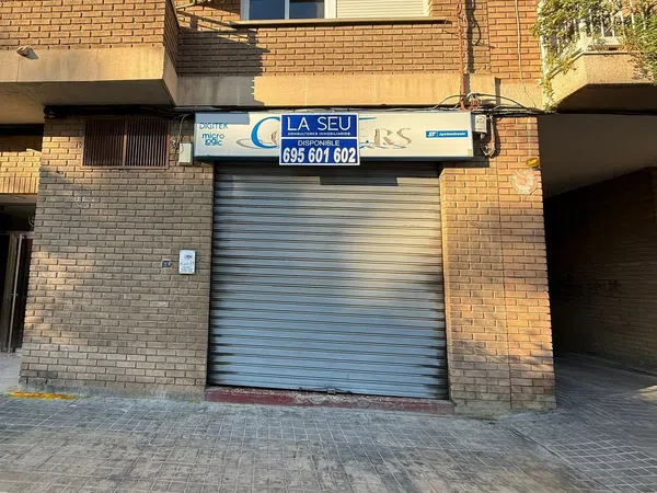 Local en Avenida del Doctor Waksman, En Corts - Foto 1