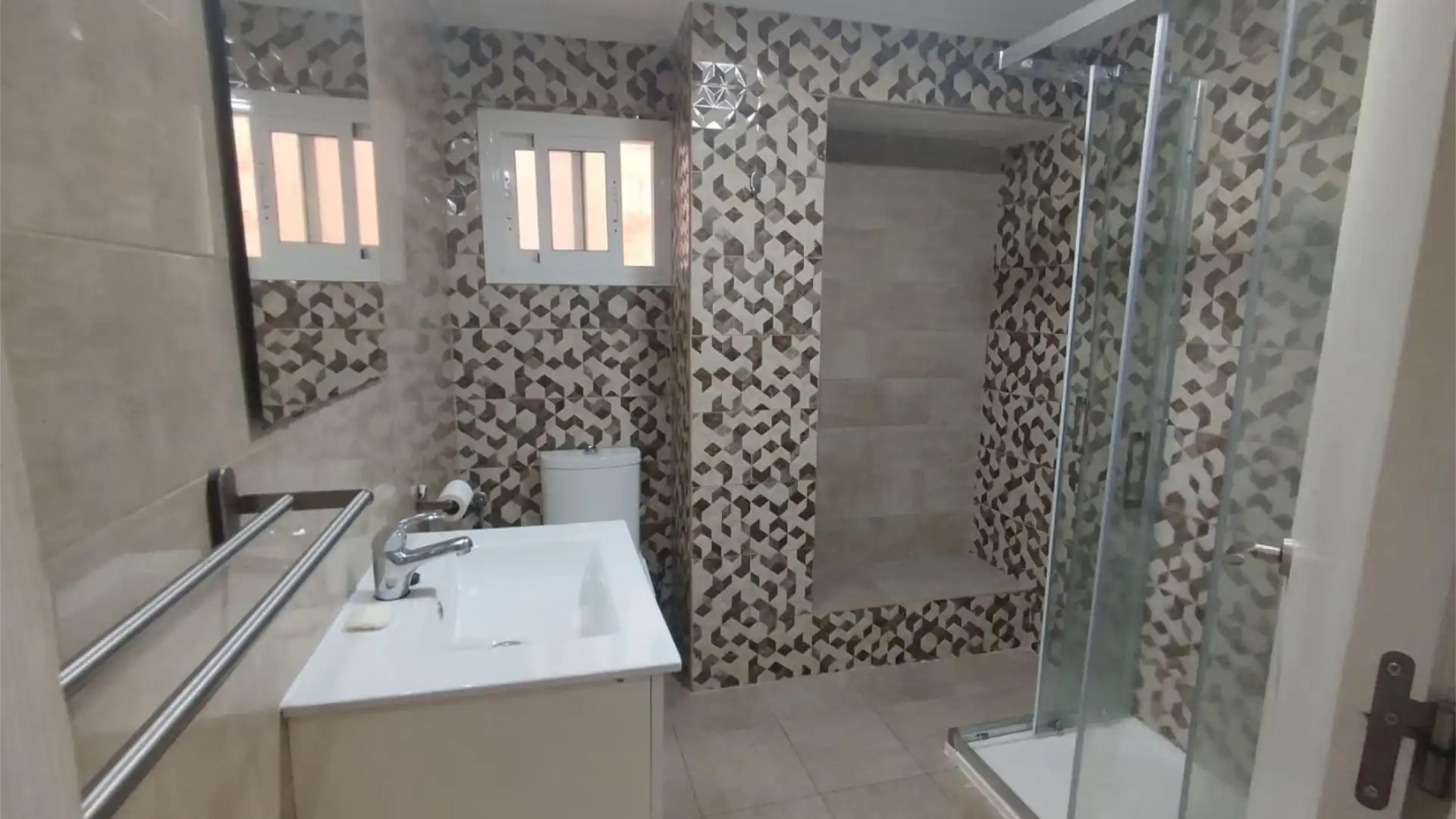 Piso en  Carrer Doctor Ferrán 100 - Foto 14