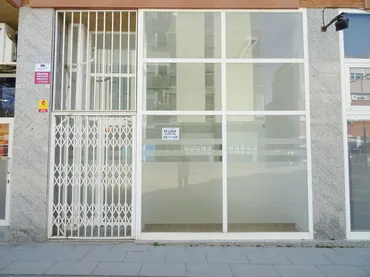 Local comercial en  Passeig de Lluís Muncunill 16 - Foto 3