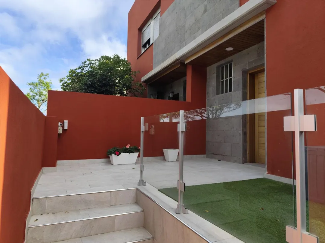 Casa adosada en  Calle Francisco de La Torre 31 - Foto 47