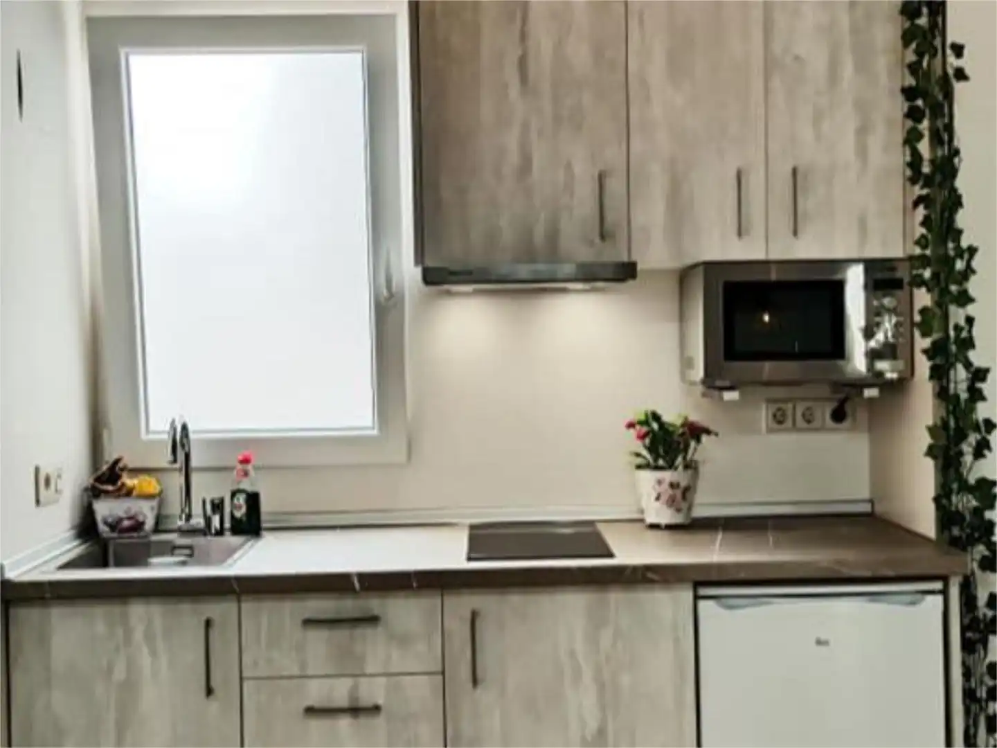 Piso en  Calle Pintor Antonio Amorós 10 - Foto 1