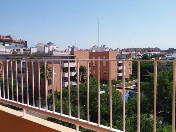 Piso en Calle Genaro Parladé, 15, Felipe II - Bueno Monreal - Foto 5