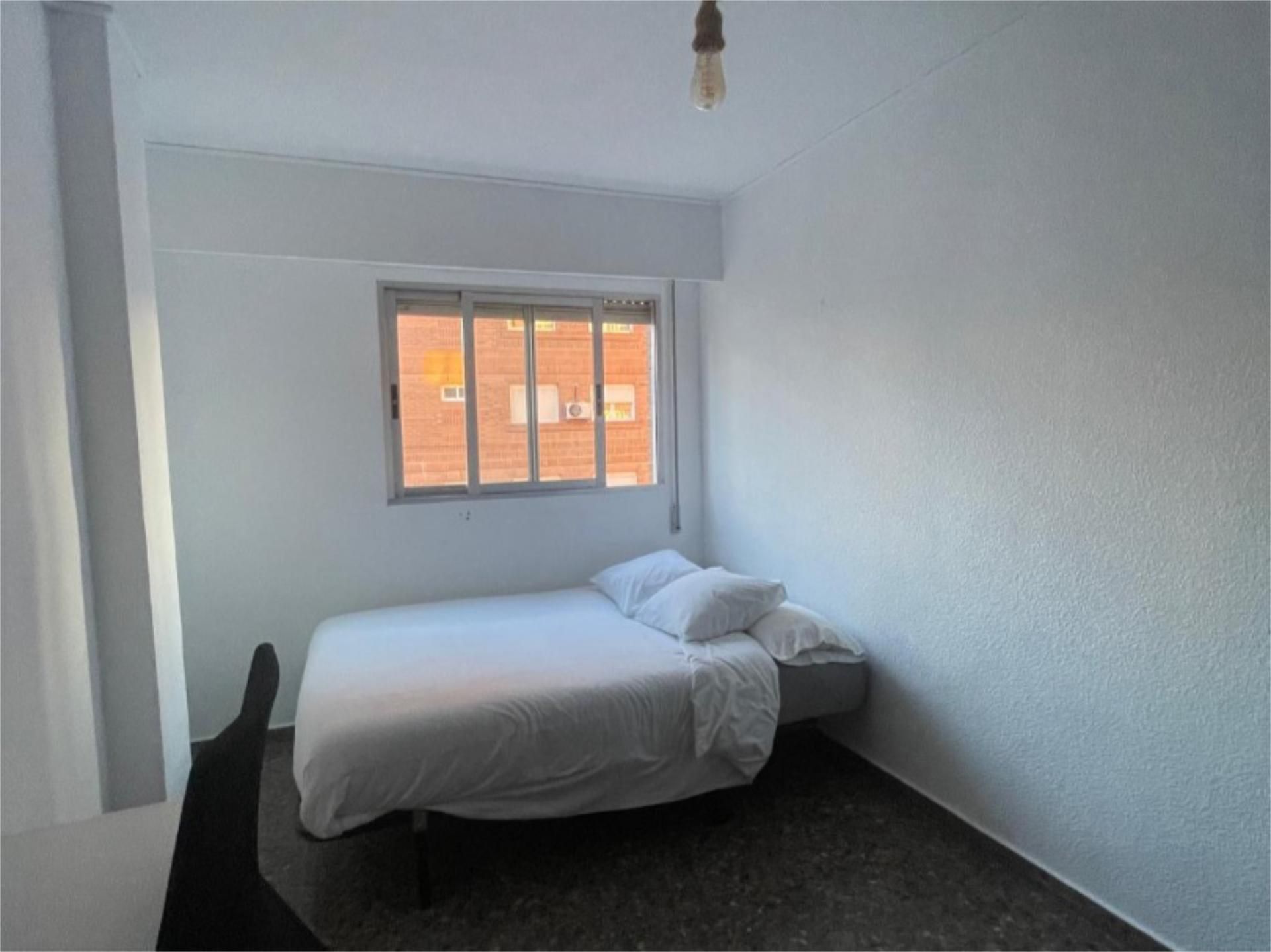 Piso en  Carrer de Beniopa 1 - Foto 10