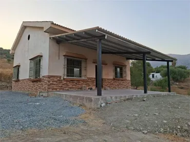 Chalet en Casa con terreno Periana la viña - Foto 1