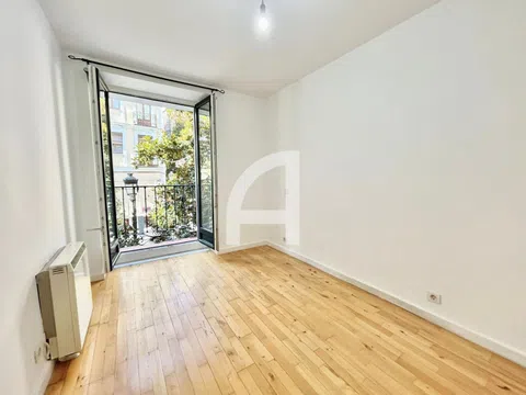 Piso en calle del Ave María