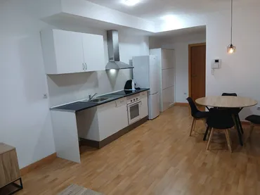 Piso en  Carrer de Mossèn Josep Moncau 42 - Foto 1