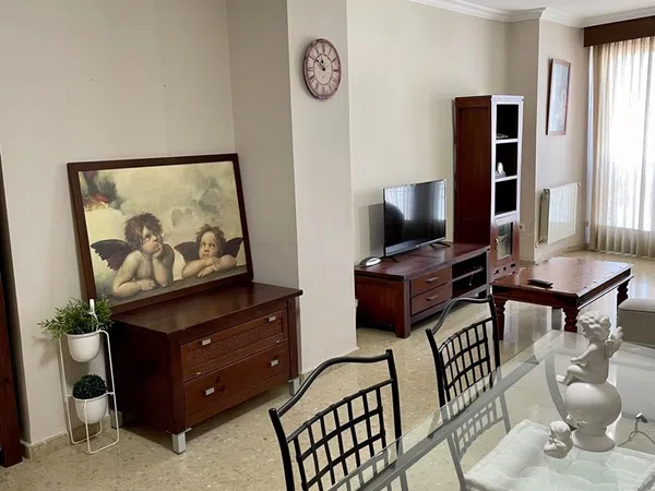 Piso en Ronda de la Magdalena, 96, Zona Plaza Illes Columbretes - Foto 1