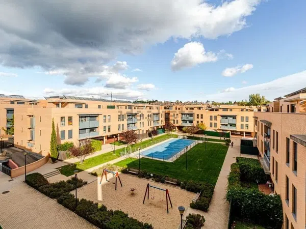 Piso en calle Mercedes Formica, 9