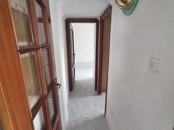 Piso en Calle del Apóstol Santiago, 44, Ventas - Foto 2