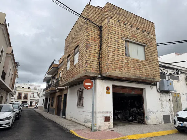 Chalet adosado en Calle Diego de Almagro, 2 - Foto 1