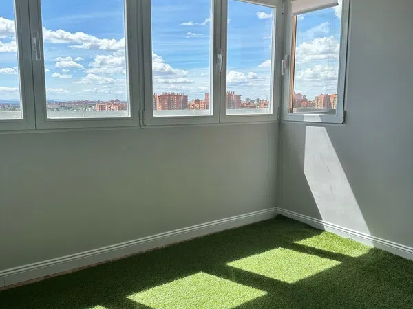 Piso en avenida del Doctor García Tapia, 232