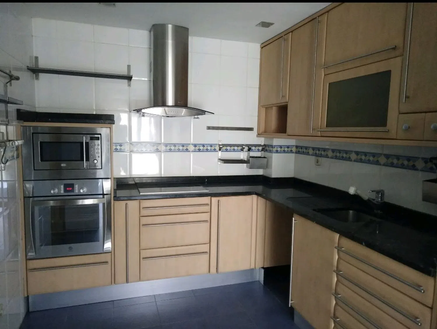 Chalet adosado en calle de Tres Cantos, 38 - Foto 2