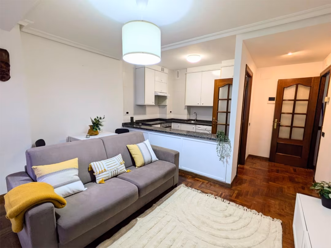 Piso en  Calle Bernardo Casielles 13 - Foto 2