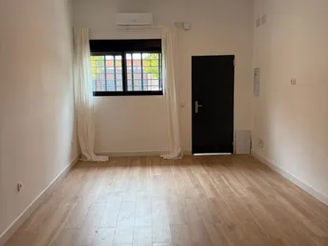 Apartamento en  Calle José María de Mena 9 - Foto 5