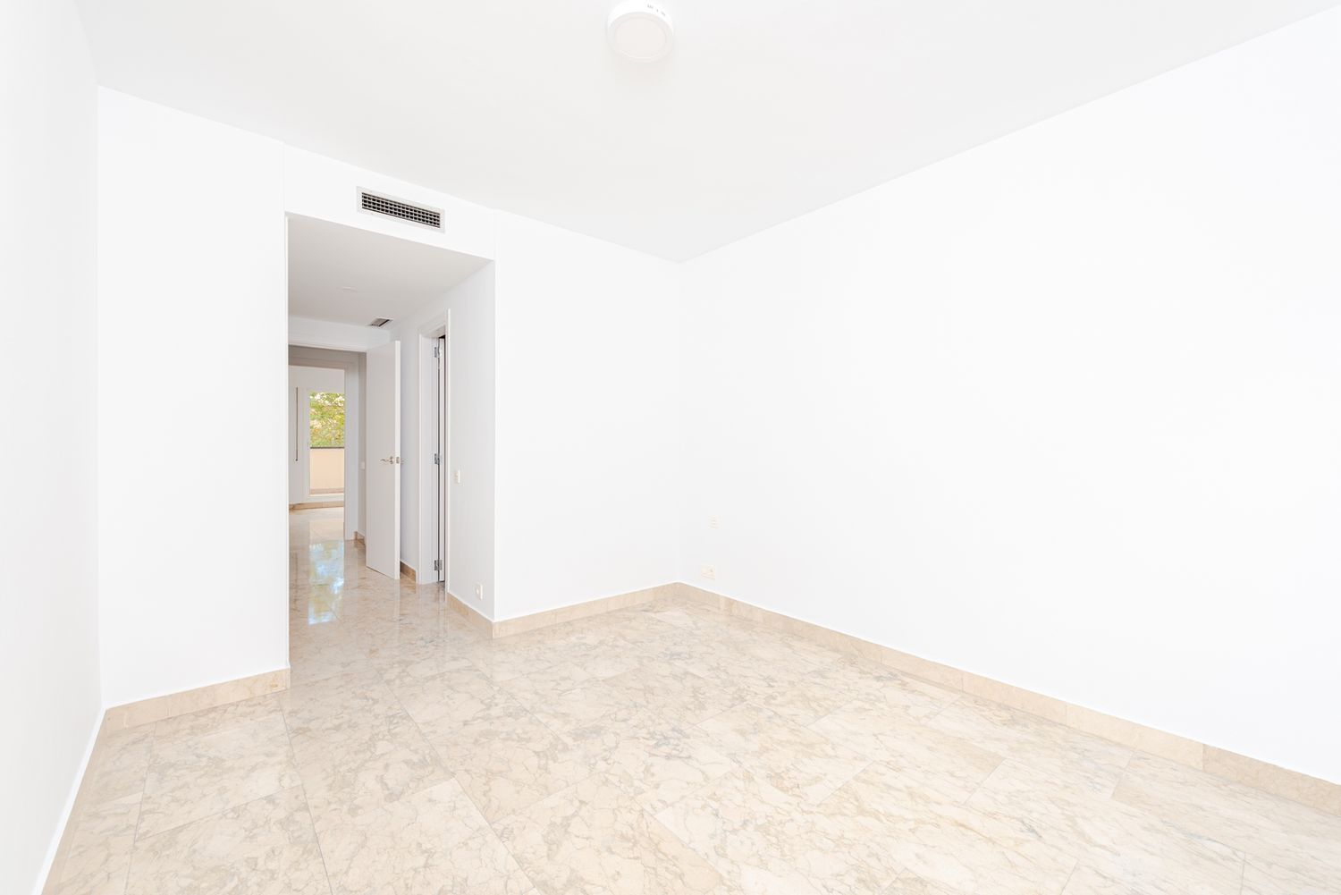 Piso en Barrio Conde Orgaz-Piovera - Foto 5